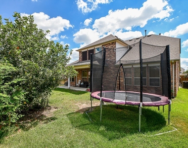 4302 Trinity Creek Court - Photo Thumbnail 31