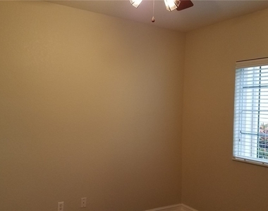 670 Luisa Lane - Photo Thumbnail 14