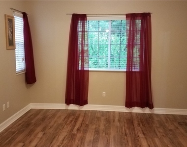 670 Luisa Lane - Photo Thumbnail 5