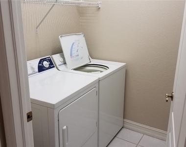 670 Luisa Lane - Photo Thumbnail 13