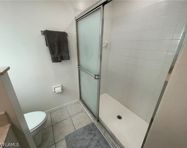 5708 Greenwood Circle - Photo Thumbnail 14