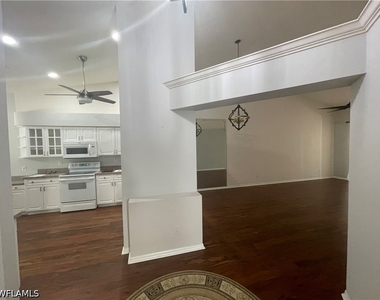5708 Greenwood Circle - Photo Thumbnail 6