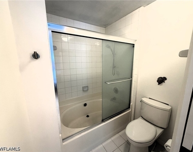 1018 Woodshire Lane - Photo Thumbnail 11
