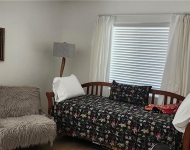 1075 Foxfire Lane - Photo Thumbnail 12
