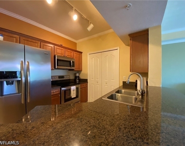 12970 Positano Circle - Photo Thumbnail 3