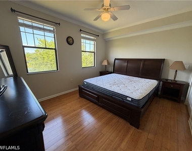12970 Positano Circle - Photo Thumbnail 11
