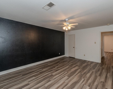 5975 Meadow Way - Photo Thumbnail 13