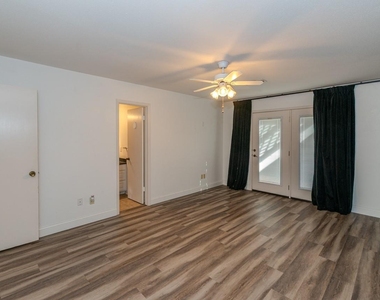 5975 Meadow Way - Photo Thumbnail 11