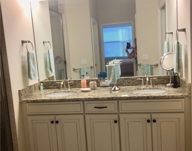 9426 Benvenuto Court - Photo Thumbnail 24