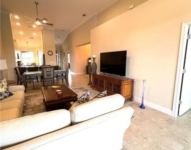 9426 Benvenuto Court - Photo Thumbnail 22