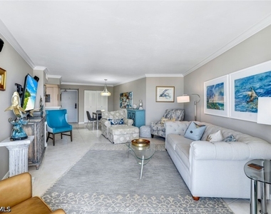 260 Seaview Court - Photo Thumbnail 3