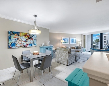 260 Seaview Court - Photo Thumbnail 7