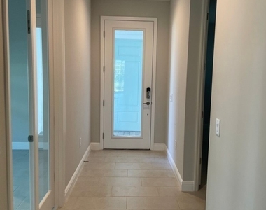 4600 Skysail Drive - Photo Thumbnail 6