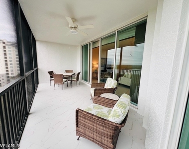 425 Cove Tower Drive - Photo Thumbnail 17