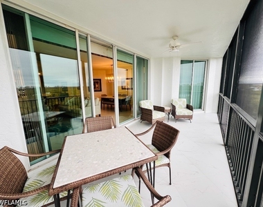 425 Cove Tower Drive - Photo Thumbnail 15