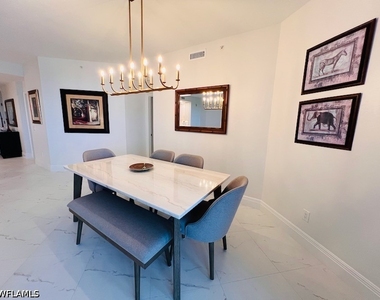 425 Cove Tower Drive - Photo Thumbnail 6