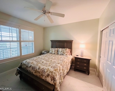 425 Cove Tower Drive - Photo Thumbnail 11