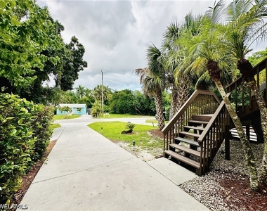 27655 Tennessee Street - Photo Thumbnail 4