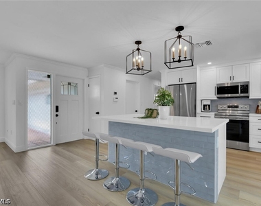 740 Park Shore Drive - Photo Thumbnail 10