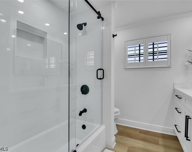 740 Park Shore Drive - Photo Thumbnail 21