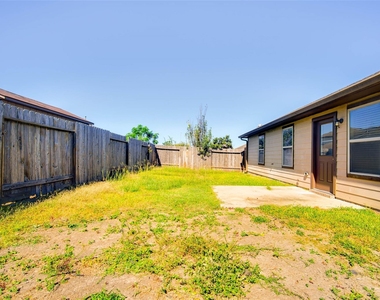 9210 Rustling Manor Lane - Photo Thumbnail 28
