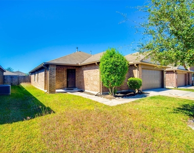 9210 Rustling Manor Lane - Photo Thumbnail 3