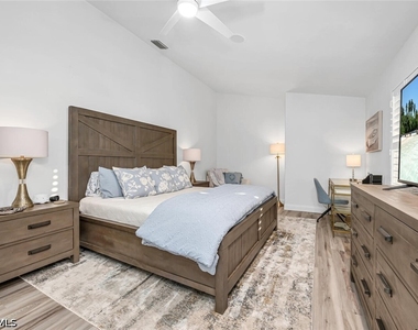 2736 Gulfview Drive - Photo Thumbnail 12