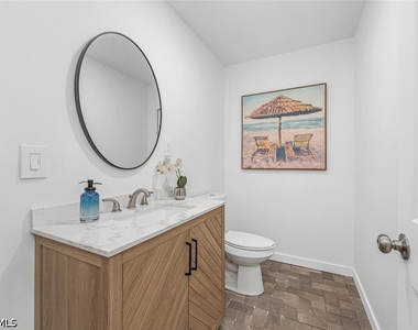 2736 Gulfview Drive - Photo Thumbnail 22