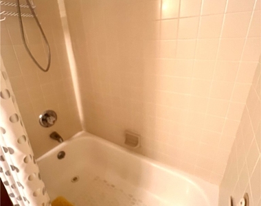 4240 Chantelle Drive - Photo Thumbnail 15