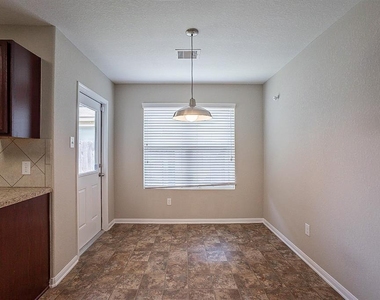 3039 Upland Spring Trace - Photo Thumbnail 6