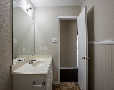 3039 Upland Spring Trace - Photo Thumbnail 18