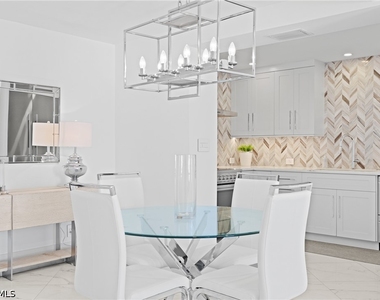 3443 Gulf Shore Boulevard N - Photo Thumbnail 9