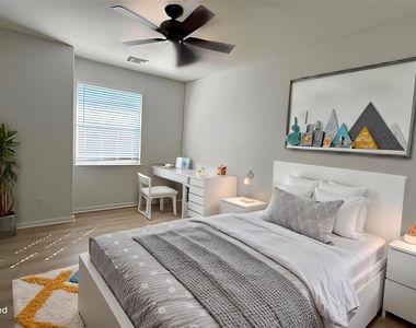 8610 Rising Oak Lane - Photo Thumbnail 5