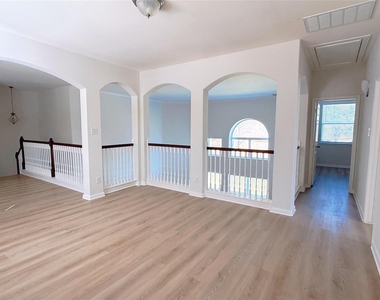8610 Rising Oak Lane - Photo Thumbnail 38