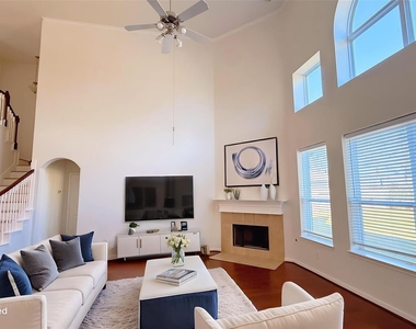 8610 Rising Oak Lane - Photo Thumbnail 2