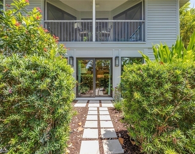 392 7th Avenue S - Photo Thumbnail 24
