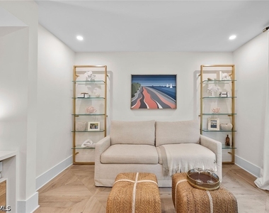 392 7th Avenue S - Photo Thumbnail 22