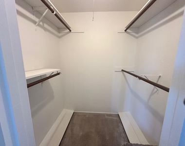 6632 Marshall Place - Photo Thumbnail 7