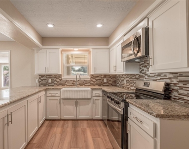 280 Crestmont Street - Photo Thumbnail 13