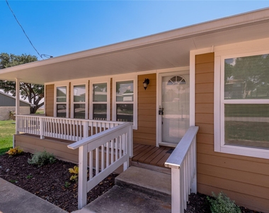 280 Crestmont Street - Photo Thumbnail 3