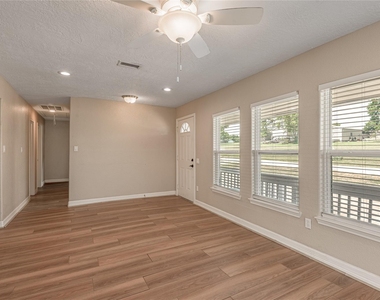 280 Crestmont Street - Photo Thumbnail 6