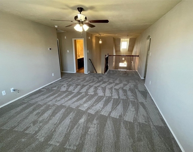 5634 Jay Thrush Drive - Photo Thumbnail 8