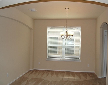 5634 Jay Thrush Drive - Photo Thumbnail 3