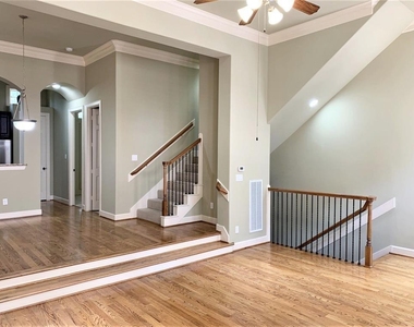 5033 La Branch Street - Photo Thumbnail 6