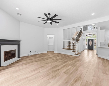 138 W Stockbridge Landing Circle - Photo Thumbnail 6