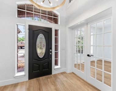138 W Stockbridge Landing Circle - Photo Thumbnail 4
