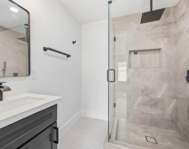 138 W Stockbridge Landing Circle - Photo Thumbnail 25