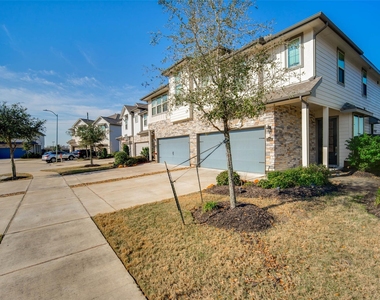 22746 Sutherland Bend Lane - Photo Thumbnail 2
