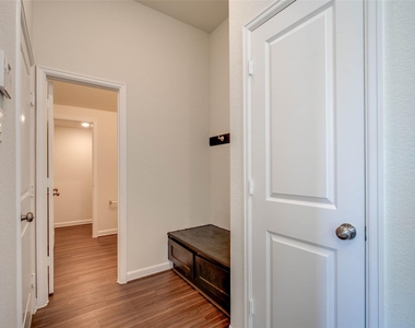 22746 Sutherland Bend Lane - Photo Thumbnail 5