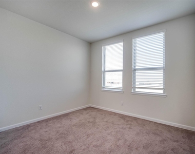 22746 Sutherland Bend Lane - Photo Thumbnail 19